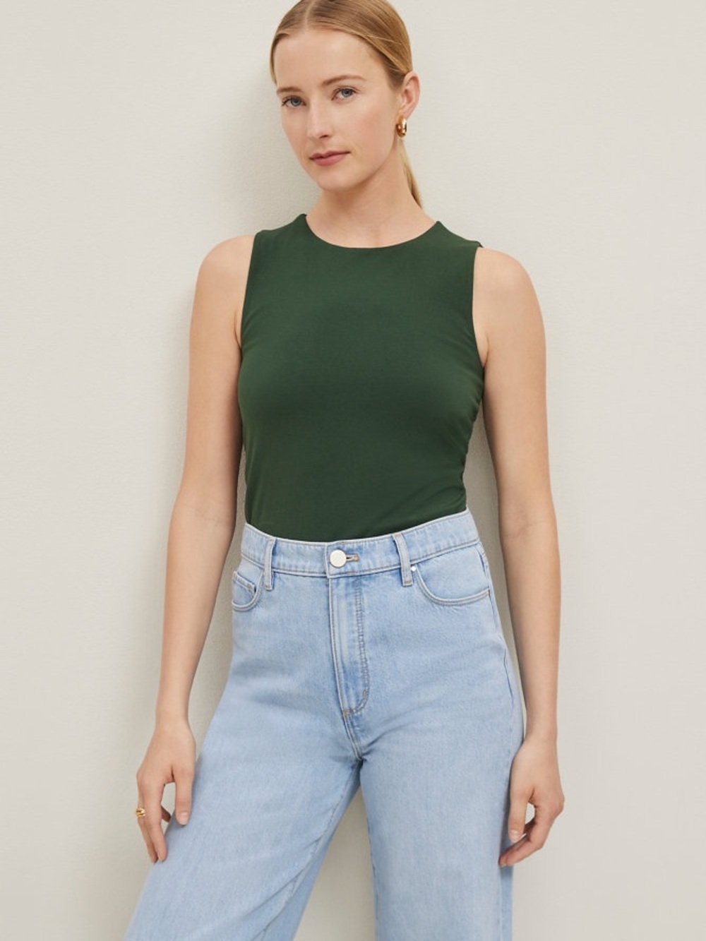 NWT Ann Taylor Crew Neck Shell (Small)
